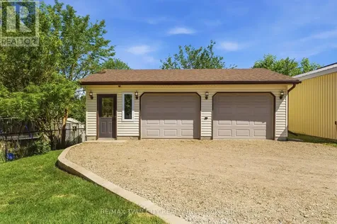 59 Salisbury Avenue Brantford ON N3S 1M8