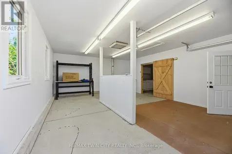59 Salisbury Avenue Brantford ON N3S 1M8