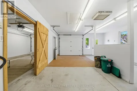 59 Salisbury Avenue Brantford ON N3S 1M8