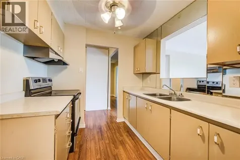 75 Hazelglen Drive Kitchener ON N2M 2E2
