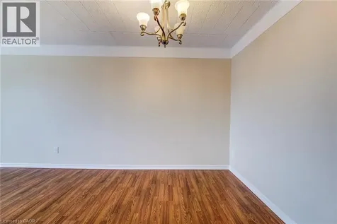 75 Hazelglen Drive Kitchener ON N2M 2E2