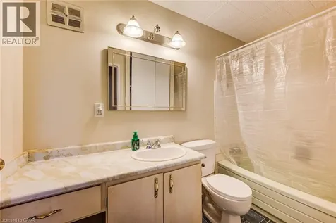 75 Hazelglen Drive Kitchener ON N2M 2E2