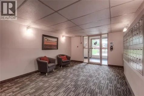 75 Hazelglen Drive Kitchener ON N2M 2E2