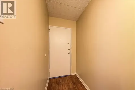 75 Hazelglen Drive Kitchener ON N2M 2E2
