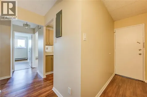 75 Hazelglen Drive Kitchener ON N2M 2E2