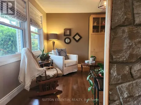 136 Margaret Place Brockville ON K6V 6Y6
