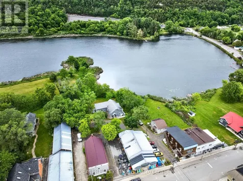 18 Bedford Street Westport ON K0G 1X0