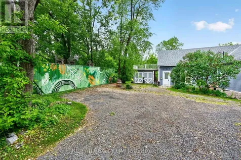 18 Bedford Street Westport ON K0G 1X0
