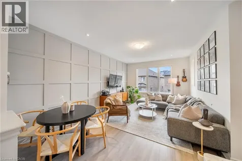 223 Skinner Road Hamilton ON L8B 1X2