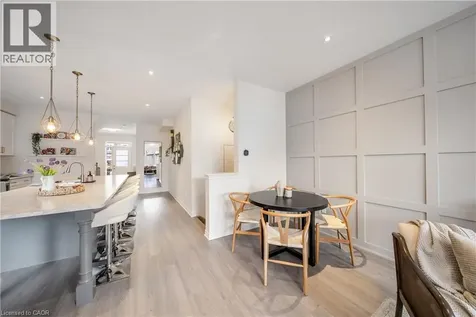 223 Skinner Road Hamilton ON L8B 1X2