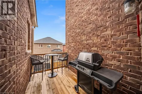 223 Skinner Road Hamilton ON L8B 1X2