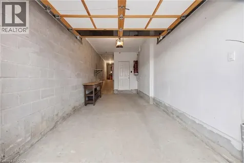 223 Skinner Road Hamilton ON L8B 1X2