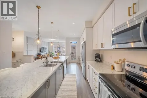 223 Skinner Road Hamilton ON L8B 1X2