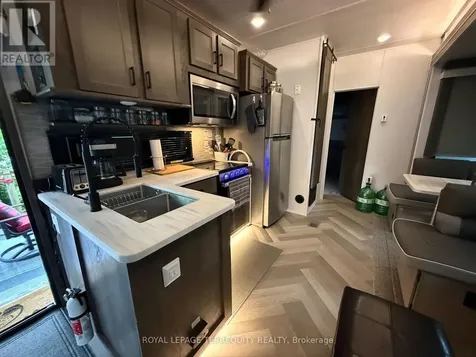 308 Rockview Selwyn ON K0L 2H0