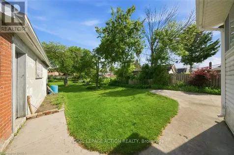 26 Alice Street Brantford ON N3R 1Y2