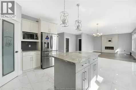 1581 Rockport Windsor ON N9G 0B6
