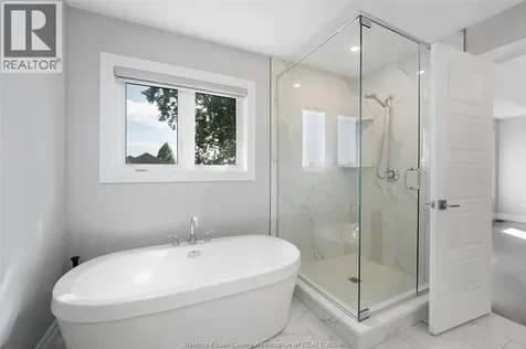 1581 Rockport Windsor ON N9G 0B6