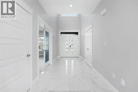 1581 Rockport Windsor ON N9G 0B6