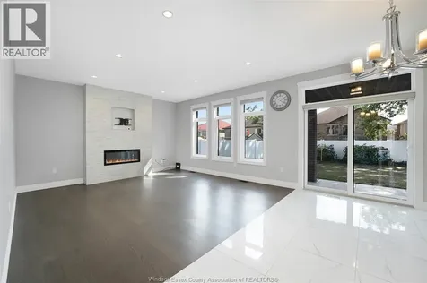 1581 Rockport Windsor ON N9G 0B6