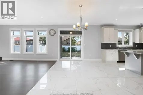 1581 Rockport Windsor ON N9G 0B6