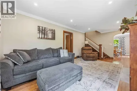 860 London Road Sarnia ON N7T 4Y2