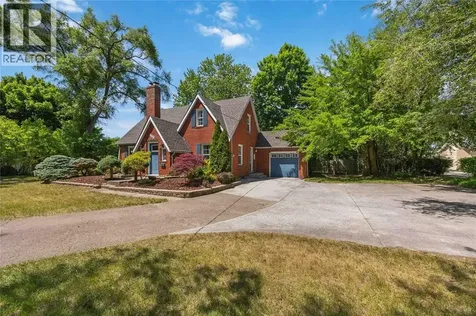 860 London Road Sarnia ON N7T 4Y2