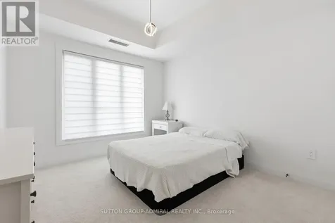 15 Kneeshaw Drive Barrie ON L9J 0X9