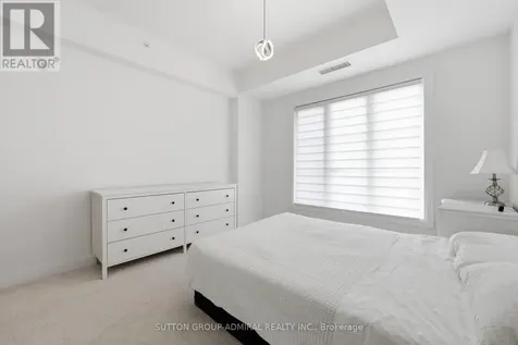 15 Kneeshaw Drive Barrie ON L9J 0X9