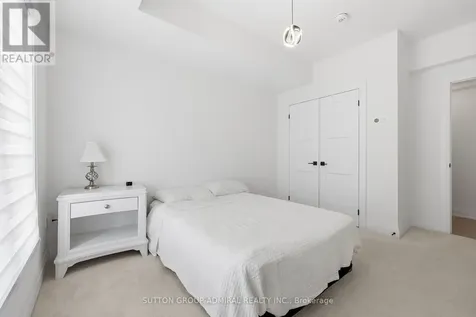 15 Kneeshaw Drive Barrie ON L9J 0X9