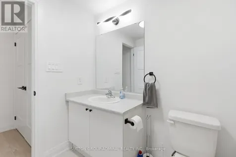 15 Kneeshaw Drive Barrie ON L9J 0X9