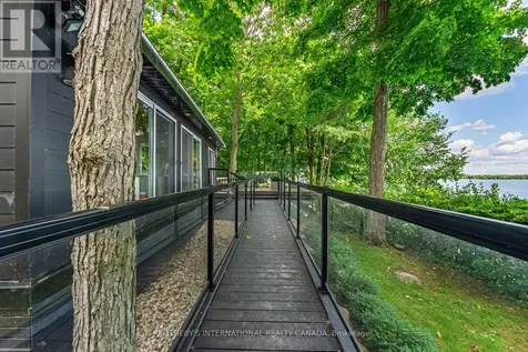 45 Ivy Lane Orillia ON L3V 6H1