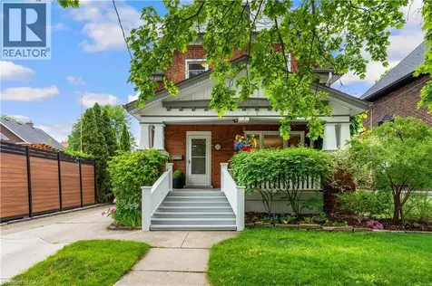 11 Earl Street Kitchener ON N2M 2V5