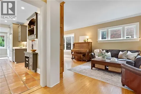 11 Earl Street Kitchener ON N2M 2V5