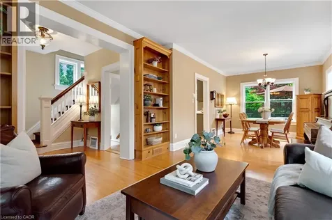 11 Earl Street Kitchener ON N2M 2V5