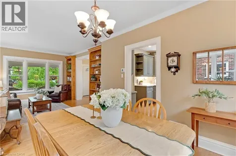 11 Earl Street Kitchener ON N2M 2V5