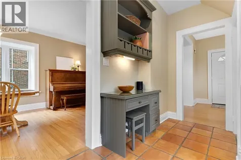 11 Earl Street Kitchener ON N2M 2V5
