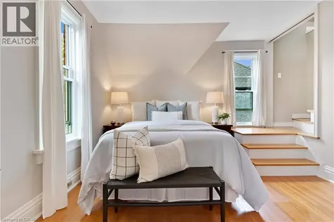 11 Earl Street Kitchener ON N2M 2V5