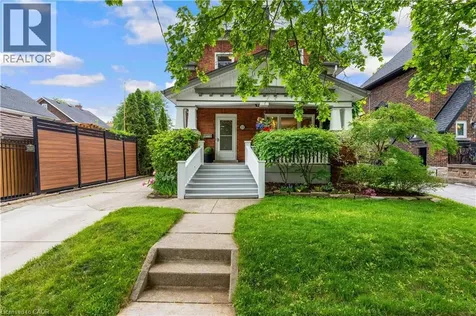 11 Earl Street Kitchener ON N2M 2V5