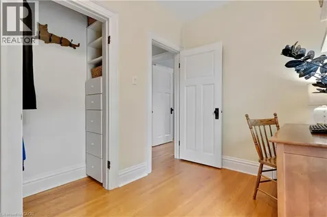 11 Earl Street Kitchener ON N2M 2V5