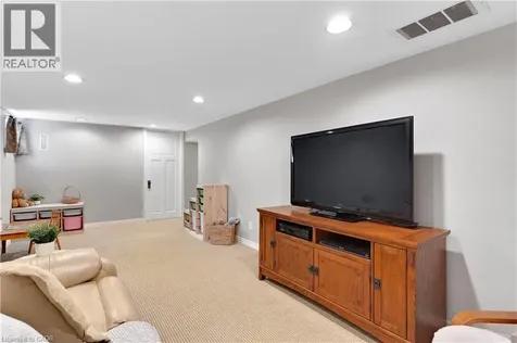 11 Earl Street Kitchener ON N2M 2V5