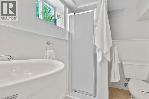 11 Earl Street Kitchener ON N2M 2V5