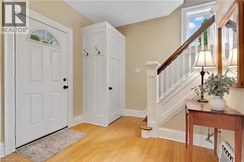 11 Earl Street Kitchener ON N2M 2V5