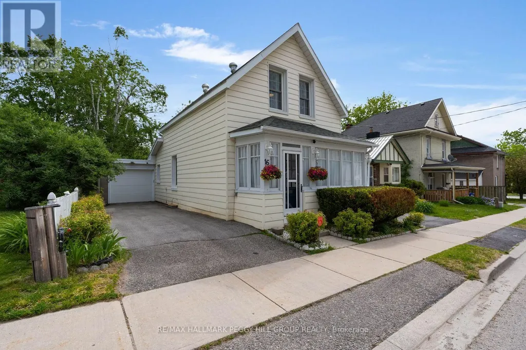 16 William Street Orillia ON L3V 5N3