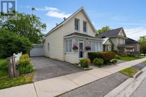 16 William Street Orillia ON L3V 5N3