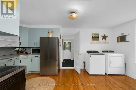 16 William Street Orillia ON L3V 5N3