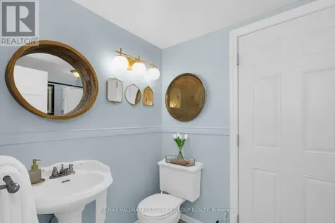 16 William Street Orillia ON L3V 5N3