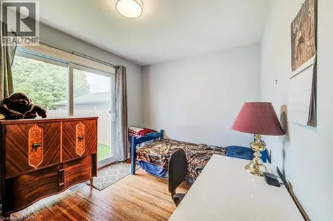 468 Highland Road East Kitchener ON N2M 3W7