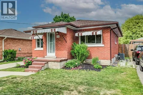 468 Highland Road East Kitchener ON N2M 3W7