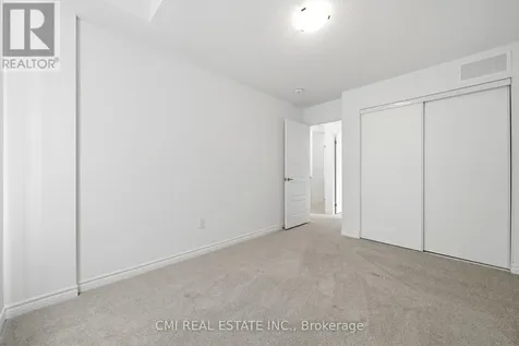656 Newlove Street Innisfil ON L9S 0R8
