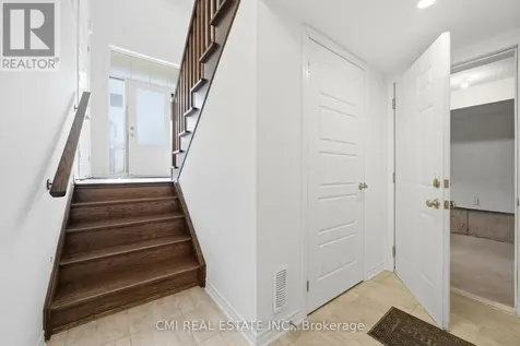 656 Newlove Street Innisfil ON L9S 0R8